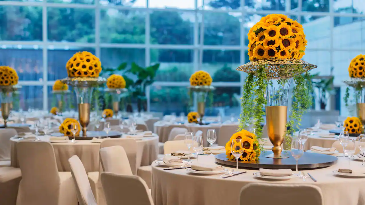 Lower lobby wedding room